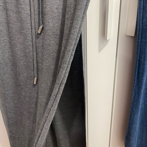 Set Of Two Tie Front V Neck Maxi Dresses - Picture 3 of 3